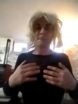 marti 8 online show from 03/15/26, 05:47