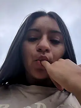 DulceCaroX online show from 04/09/26, 06:47