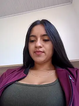 Snapshot of DulceCaroX chatting on 05/28/26, 01:39 DulceCaroX online show from 05/28/26, 01:39