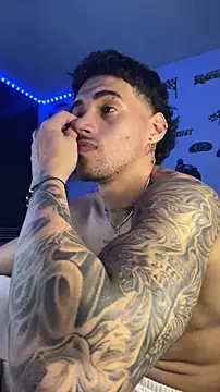 Snapshot of TOMAS_CONOR chatting on 02/25/26, 12:22 TOMAS CONOR online show from 02/25/26, 12:22