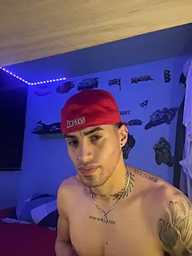 Snapshot of TOMAS_CONOR chatting on 02/20/26, 02:08 TOMAS CONOR online show from 02/20/26, 02:08