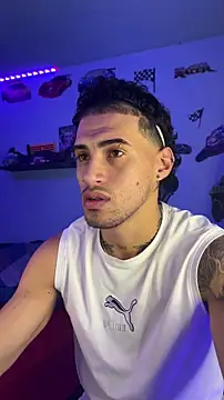 Snapshot of TOMAS_CONOR chatting on 02/24/26, 12:44 TOMAS CONOR online show from 02/24/26, 12:44