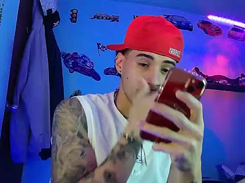 Snapshot of TOMAS_CONOR chatting on 02/19/26, 01:46 TOMAS CONOR online show from 02/19/26, 01:46