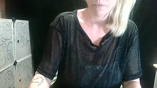 Snapshot of LadySecret_X chatting on 02/23/26, 05:13 LadySecret X online show from 02/23/26, 05:13