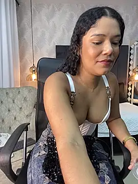 Miaafoxx   online show from 03/26/26, 07:56