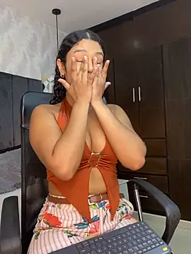 Miaafoxx   online show from 03/25/26, 07:35