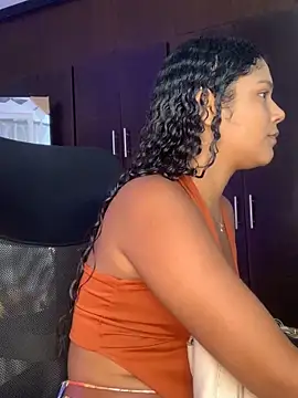 Miaafoxx   online show from 04/21/26, 07:20