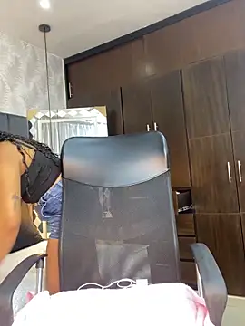 Miaafoxx   online show from 03/28/26, 07:48