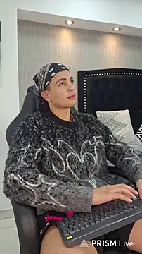 NewYoungHot online show from 04/08/26, 08:32