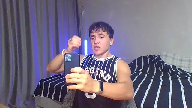 Snapshot of Denis_sport chatting on 07/10/26, 05:24 Denis sport online show from 07/10/26, 05:24