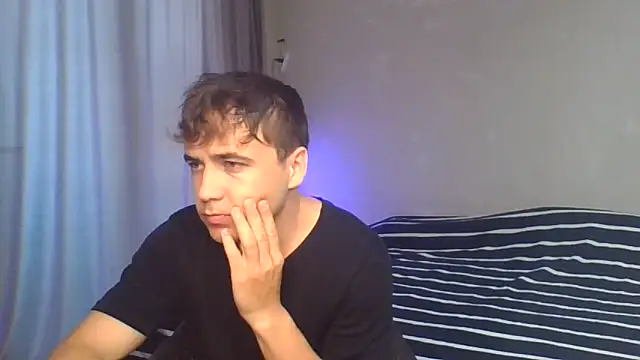 Snapshot of Denis_sport chatting on 06/19/26, 04:29 Denis sport online show from 06/19/26, 04:29