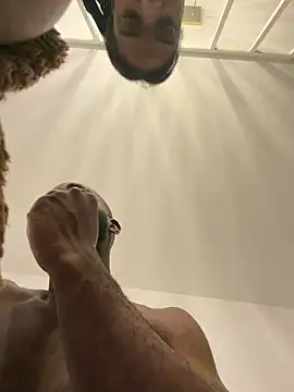 Snapshot of LoveLany9 chatting on 02/18/26, 11:01 LoveLany9 online show from 02/18/26, 11:01