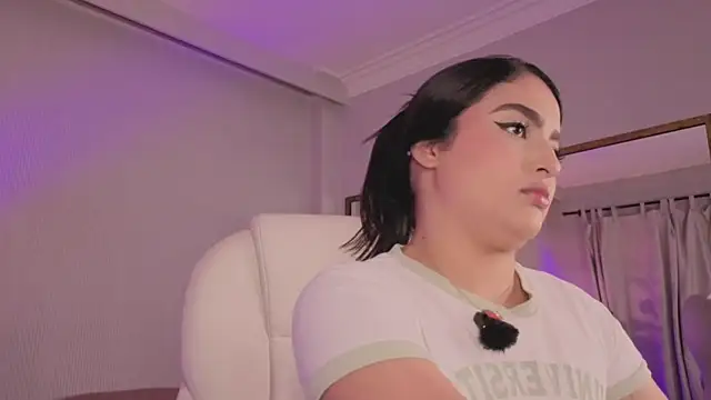 Stephany Harlot online show from 03/19/26, 10:32