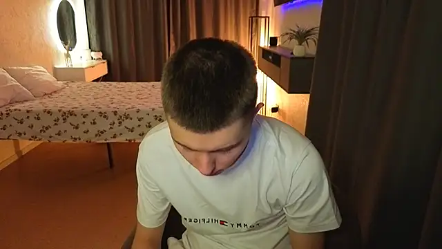 Snapshot of Keviin777 chatting on 02/20/26, 05:37 Keviin777 online show from 02/20/26, 05:37