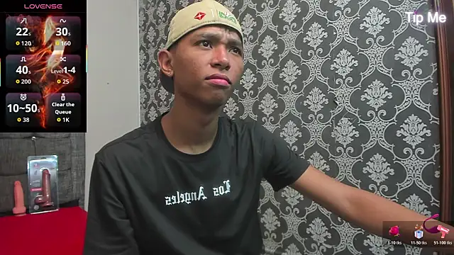 Little Twink19x online show from 04/10/26, 07:21