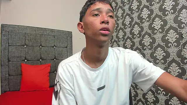 Little Twink19x online show from 03/05/26, 07:10