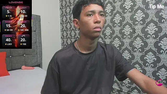 Little Twink19x online show from 03/31/26, 07:05