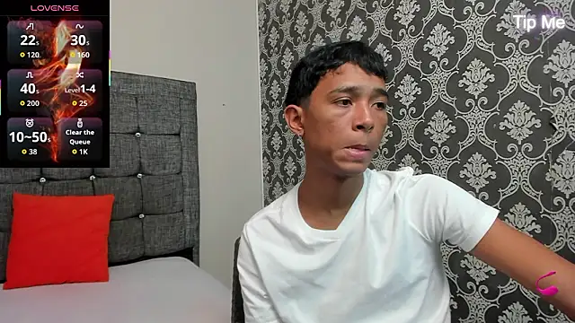 Little Twink19x online show from 03/17/26, 07:28