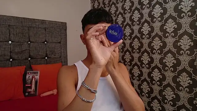 Little Twink19x online show from 05/27/26, 07:43