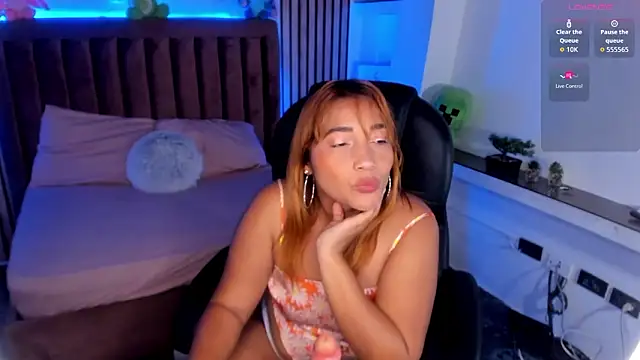 Miia Grey  online show from 03/12/26, 01:15