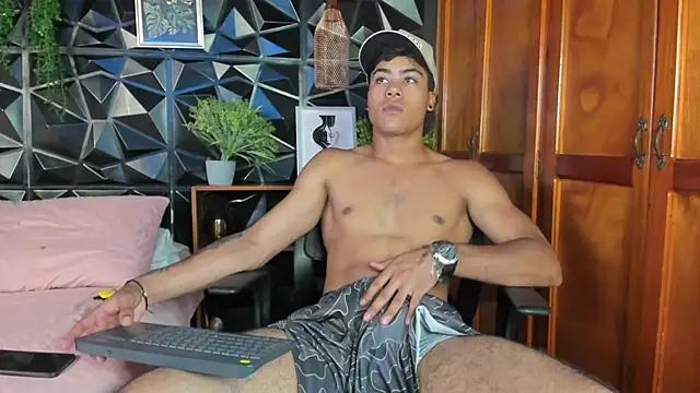 Snapshot of Jeremy_wallker chatting on 04/11/26, 08:34 Jeremy wallker online show from 04/11/26, 08:34