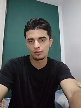 Snapshot of SebastianSkyler chatting on 04/14/26, 09:47 SebastianSkyler online show from 04/14/26, 09:47