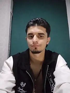 Snapshot of SebastianSkyler chatting on 03/13/26, 12:21 SebastianSkyler online show from 03/13/26, 12:21