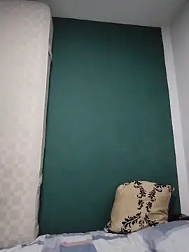 Snapshot of SebastianSkyler chatting on 04/06/26, 10:05 SebastianSkyler online show from 04/06/26, 10:05