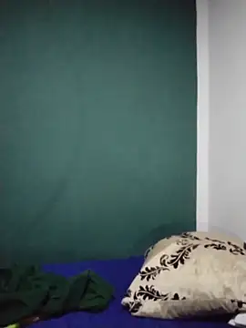 Snapshot of SebastianSkyler chatting on 03/16/26, 12:09 SebastianSkyler online show from 03/16/26, 12:09