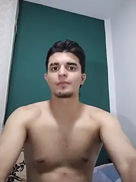 Snapshot of SebastianSkyler chatting on 04/13/26, 10:52 SebastianSkyler online show from 04/13/26, 10:52