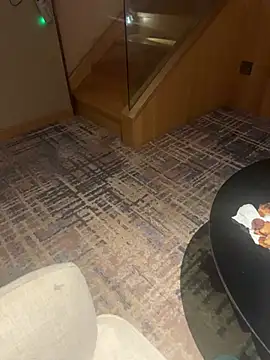 zhuendong000001 online show from 04/13/26, 06:50