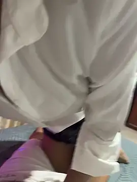 zhuendong000001 online show from 05/19/26, 01:51
