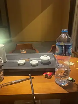 zhuendong000001 online show from 04/12/26, 01:47