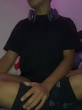 VixHot15 online show from 02/20/26, 04:42