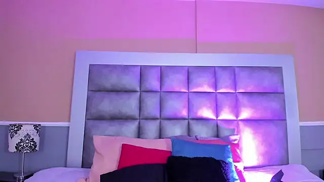 LunaDamasco online show from 03/28/26, 08:10