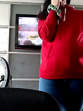 LunaDamasco online show from 04/06/26, 07:48