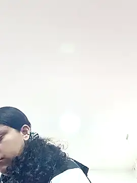 LunaDamasco online show from 04/18/26, 02:47