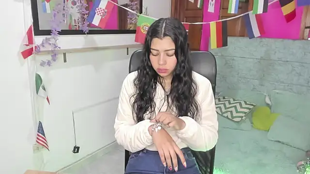 Snapshot of Aysha_winxs chatting on 07/03/26, 03:35 Aysha winxs online show from 07/03/26, 03:35