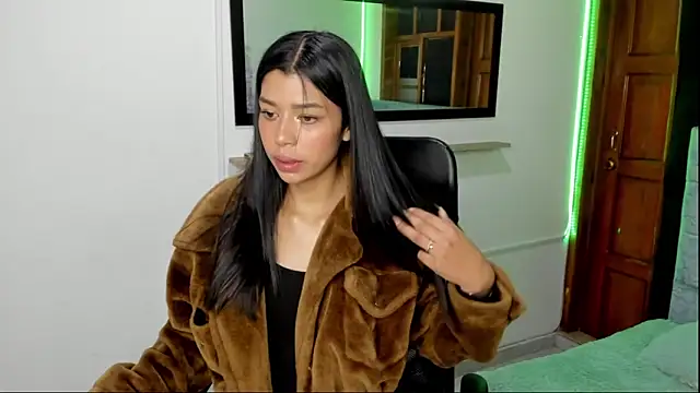 Snapshot of Aysha_winxs chatting on 02/24/26, 03:40 Aysha winxs online show from 02/24/26, 03:40