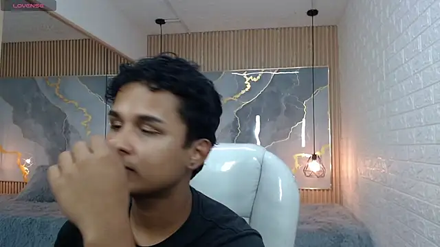 velvet o online show from 02/20/26, 02:41