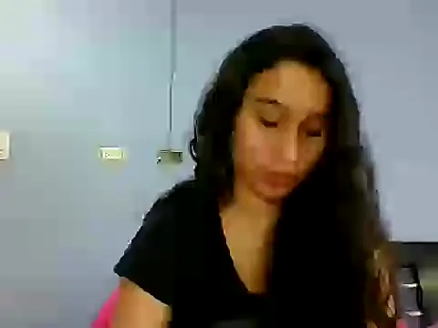 scarlettscottx  online show from 04/25/26, 08:06