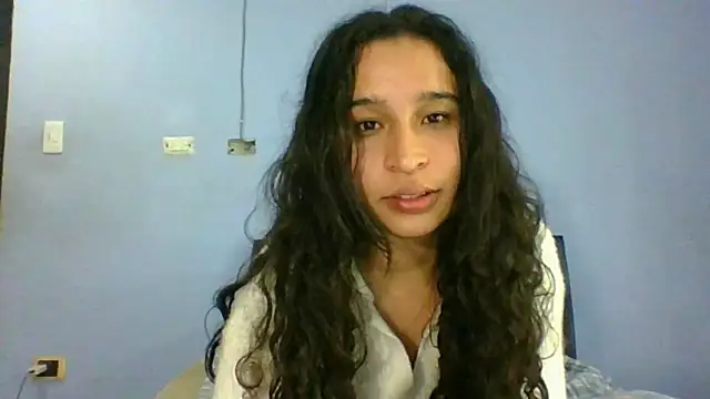 scarlettscottx  online show from 07/08/26, 04:02