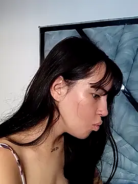 Snapshot of sara_cute_so chatting on 04/03/26, 01:39 sara cute so online show from 04/03/26, 01:39