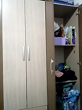 Snapshot of sara_cute_so chatting on 04/13/26, 04:27 sara cute so online show from 04/13/26, 04:27