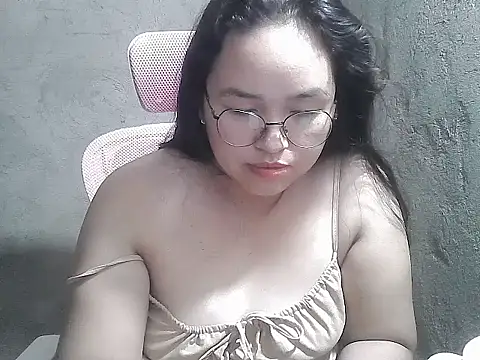 Snapshot of wildchinita00 chatting on 06/10/26, 12:23 wildchinita00 online show from 06/10/26, 12:23