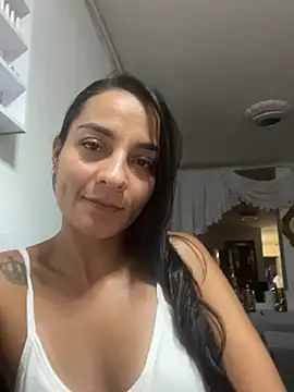 yesica2507 online show from 03/11/26, 10:59