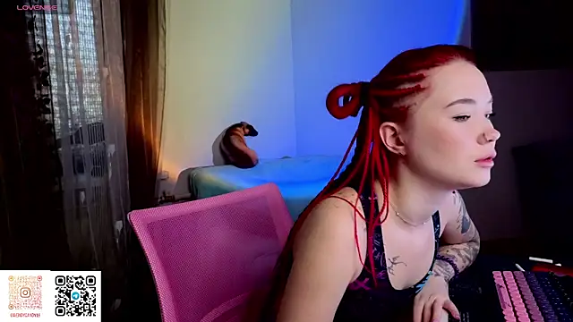 WendyCandy18 online show from 04/15/26, 03:56