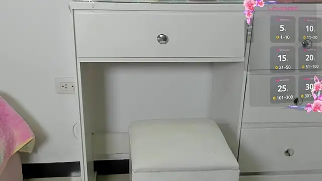 valentine sweety online show from 03/30/26, 11:11