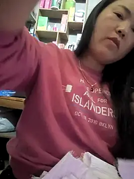 MayEva ly online show from 03/04/26, 01:57
