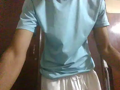 Snapshot of sub_slave_indi chatting on 06/18/26, 01:15 sub slave indi online show from 06/18/26, 01:15
